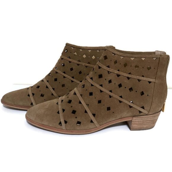 Michael Kors Uma Perforated Flat Bootie - Picture 5 of 10